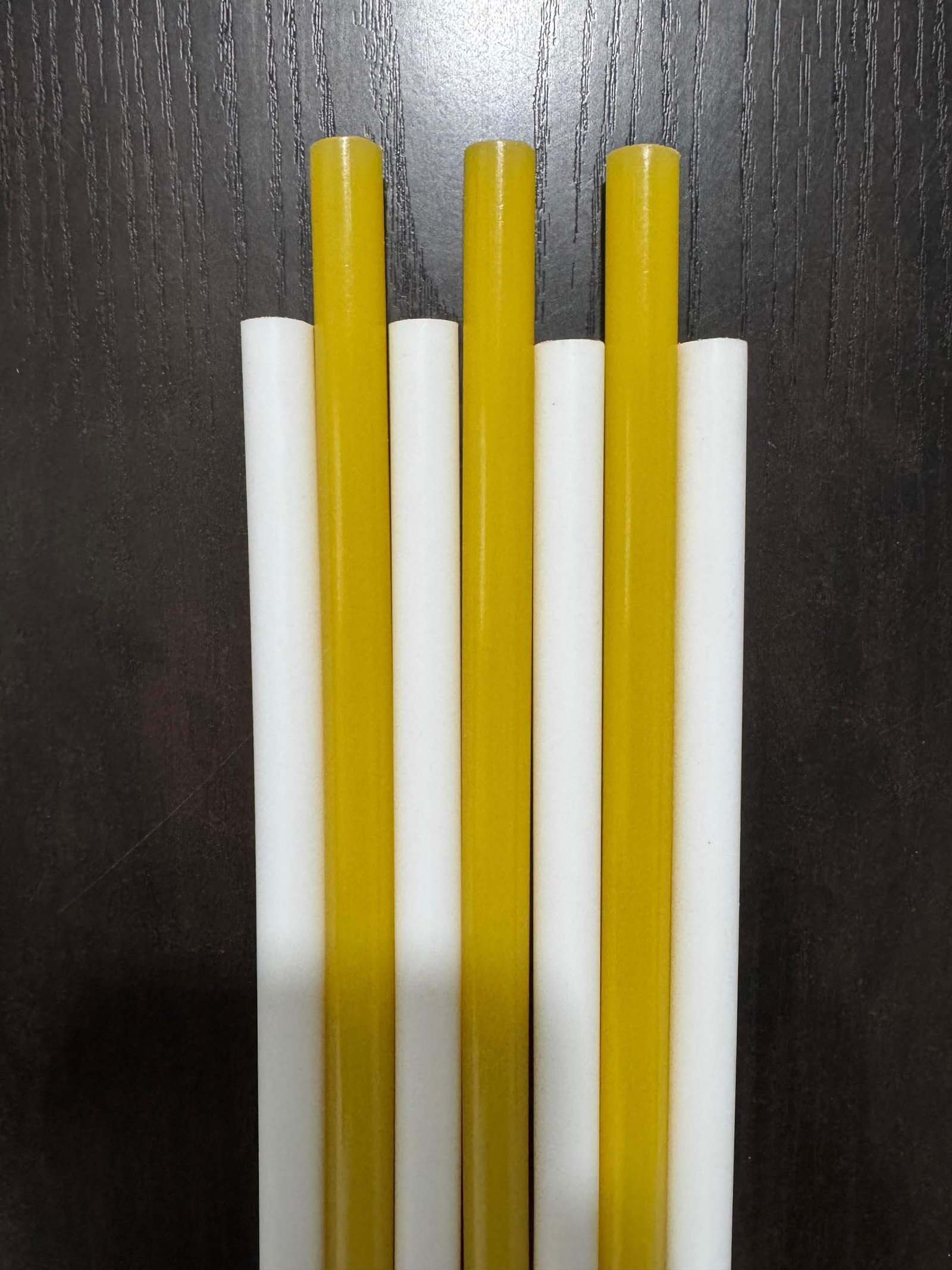 Dual Color Formulation Rods
